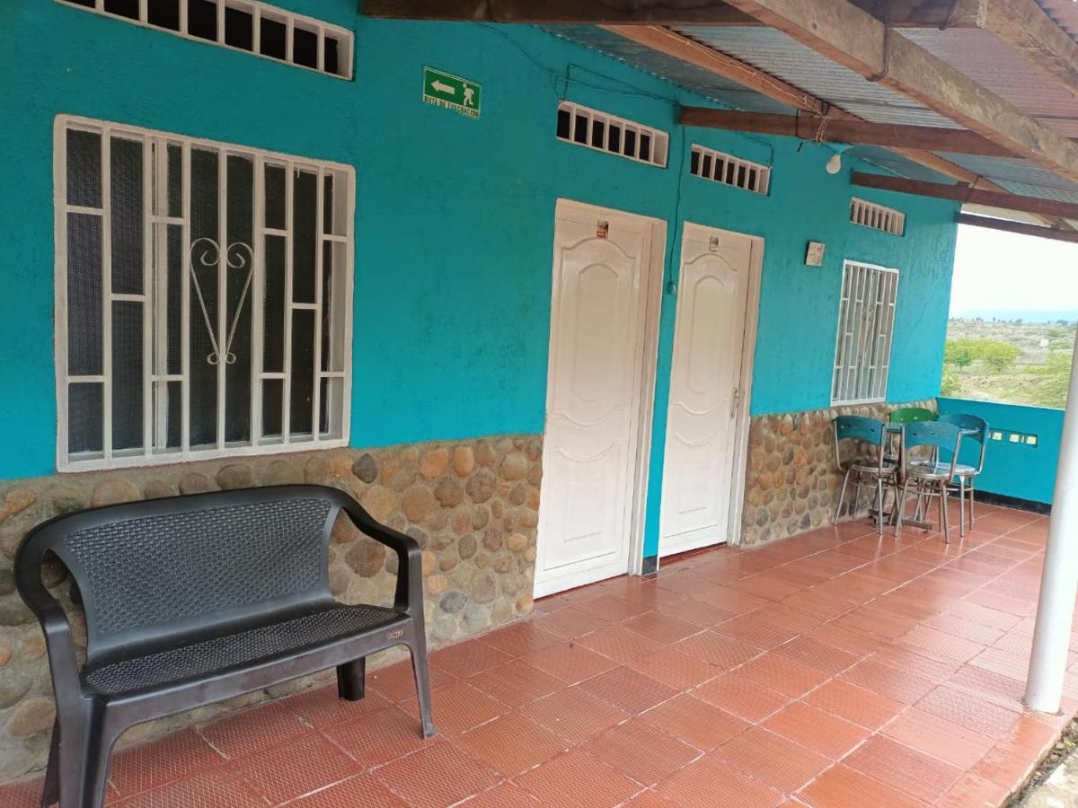 Hostal Sol De Verano Dona Lilia Villavieja Bagian luar foto