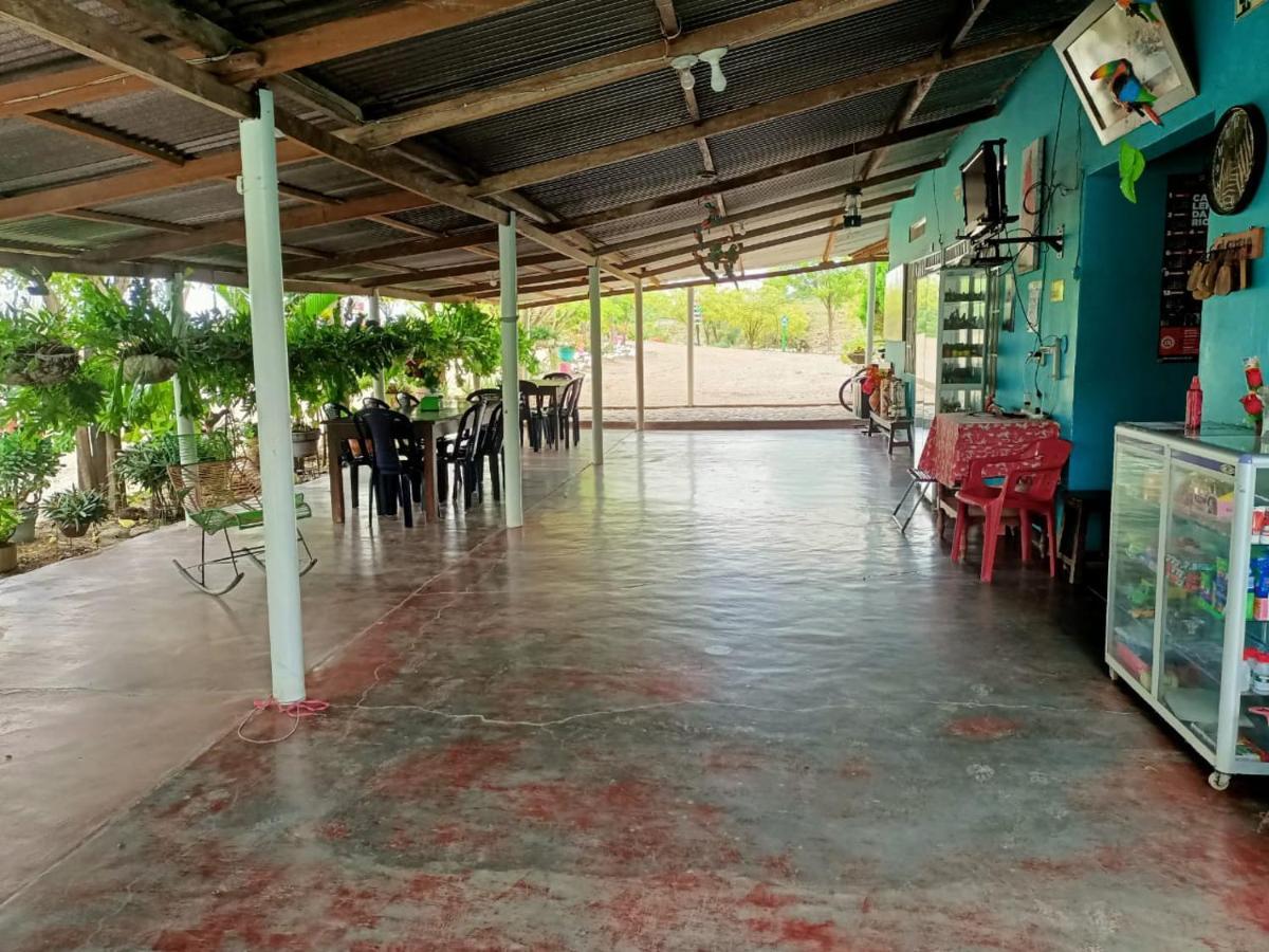 Hostal Sol De Verano Dona Lilia Villavieja Bagian luar foto