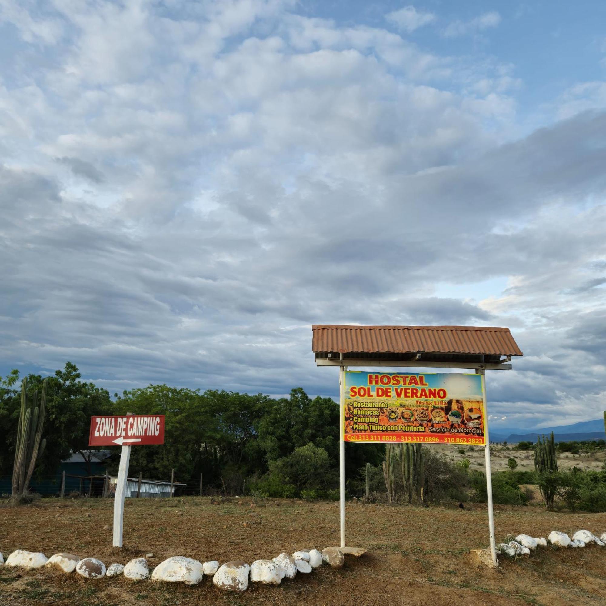 Hostal Sol De Verano Dona Lilia Villavieja Bagian luar foto